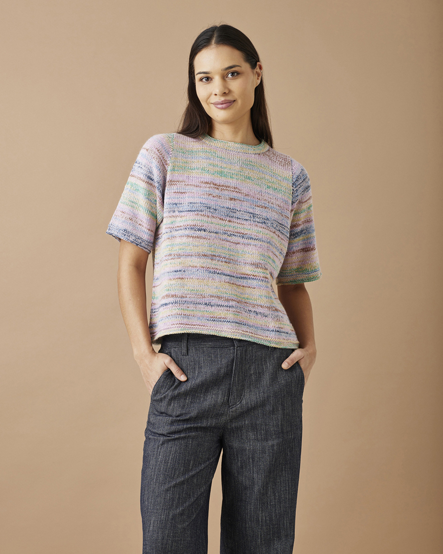 Oversized T-skjorte i glattstrikk i 2 tråder (Oppskrift)