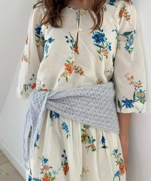 Bellis Scarf