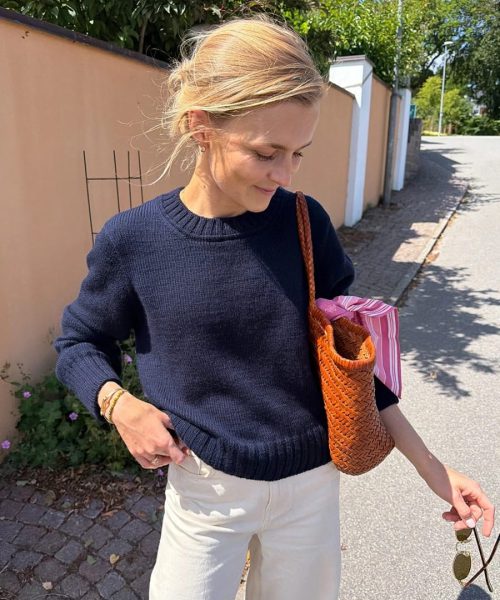 VEGA SWEATER